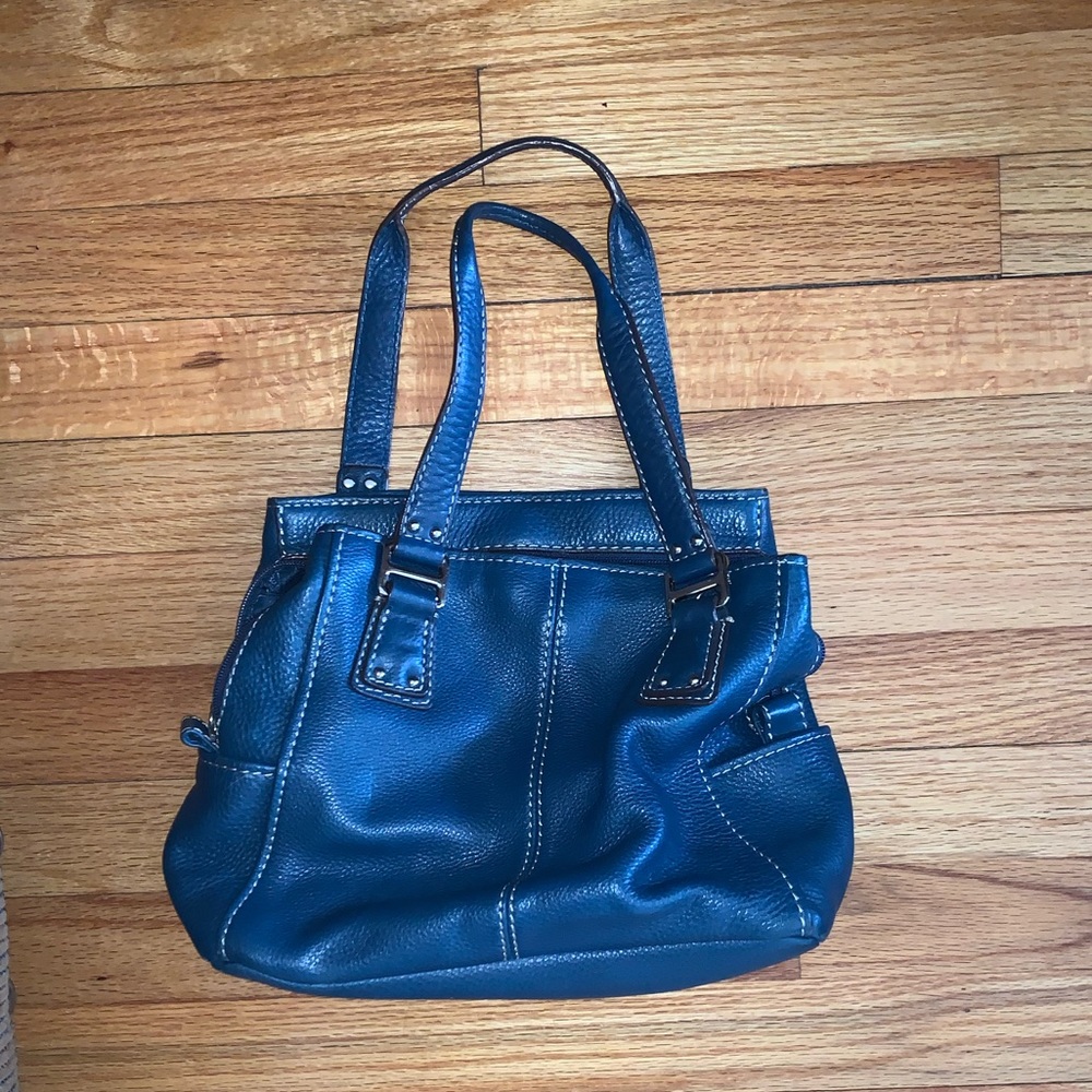 Fossil tote